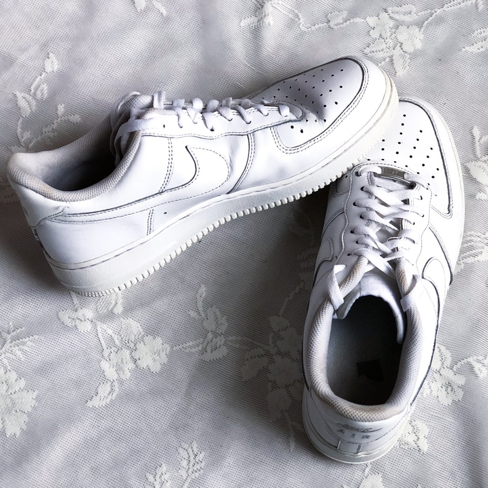 Nike Air Force 1s READ DESCRIPTION